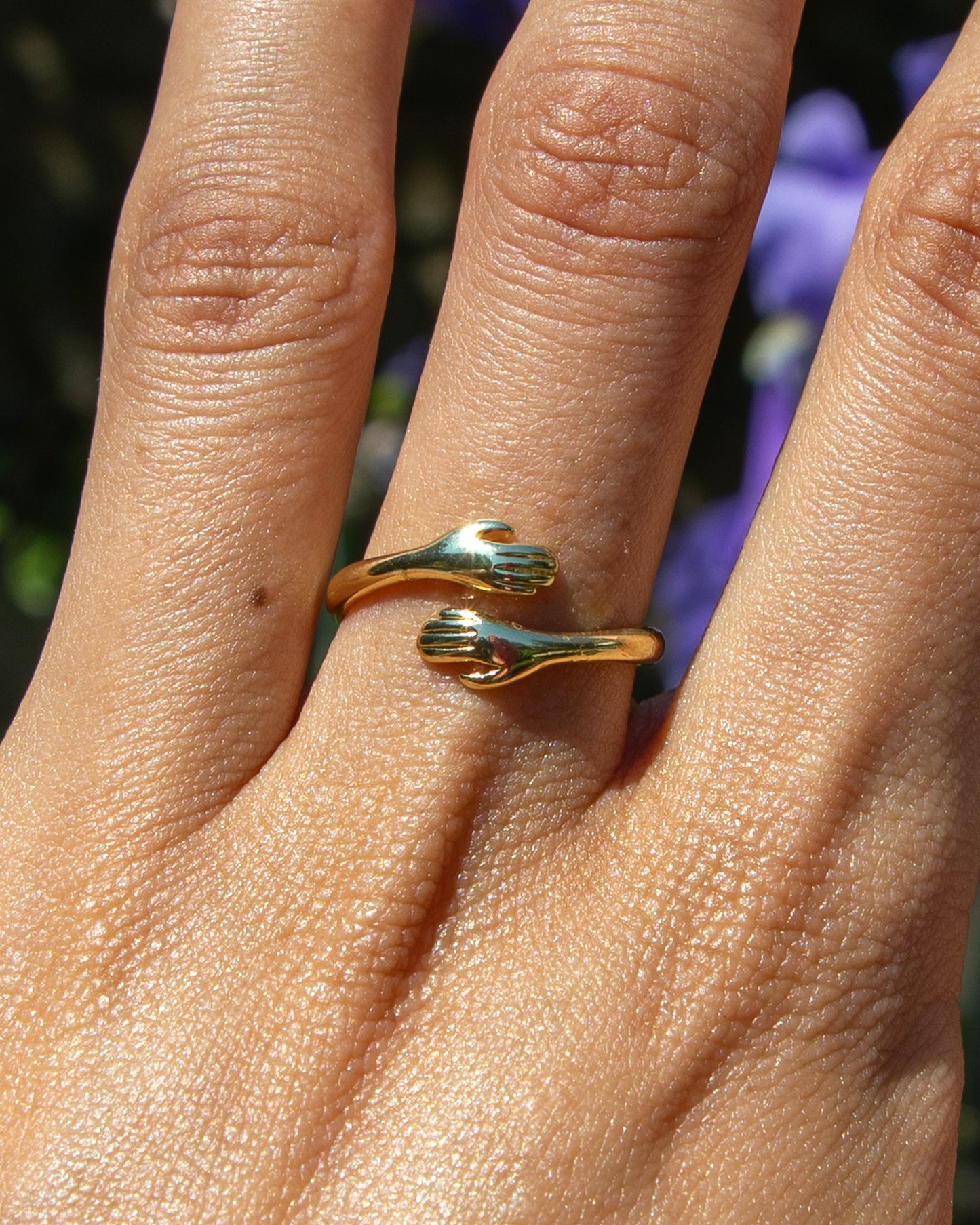 Hug Resizable Ring Gold